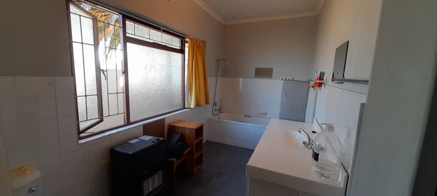 3 Bedroom Property for Sale in Dobson Western Cape